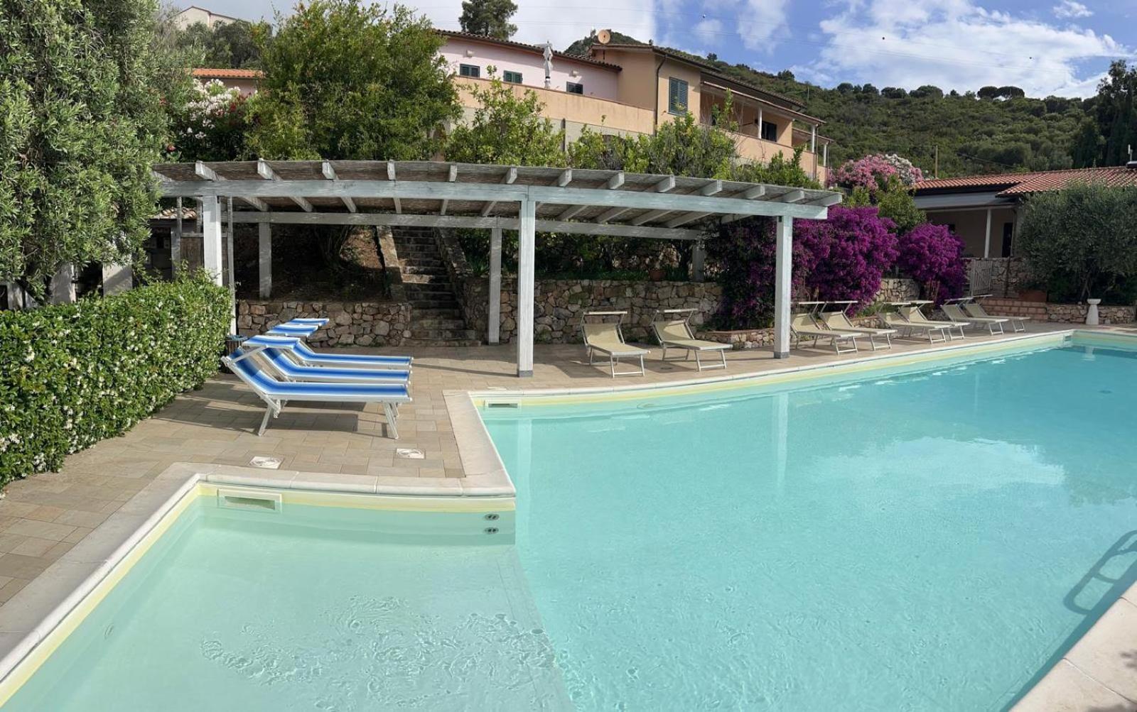 Residence Le Solane Marina di Campo Esterno foto