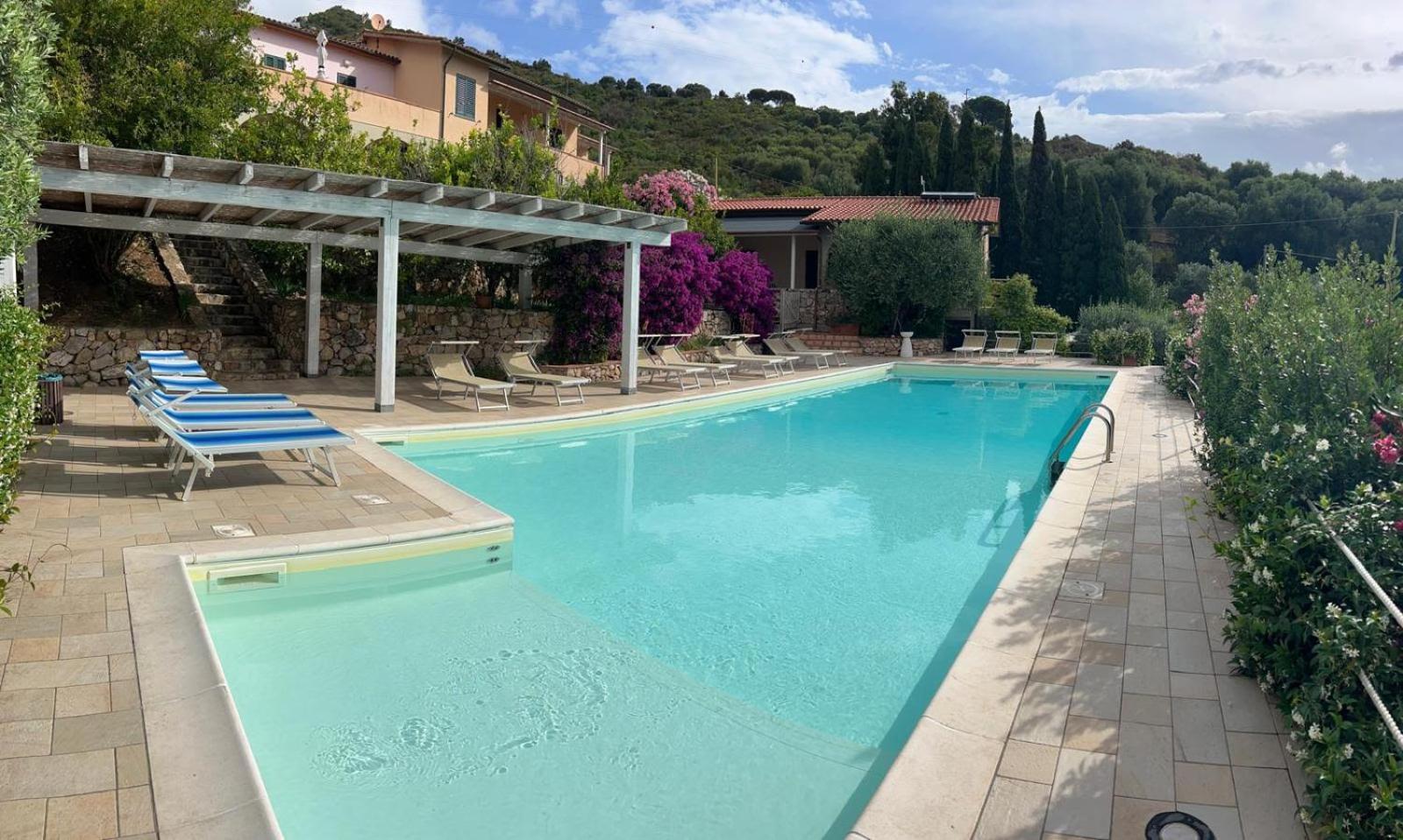 Residence Le Solane Marina di Campo Esterno foto